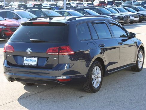 Used 2016 Volkswagen Golf S image 5