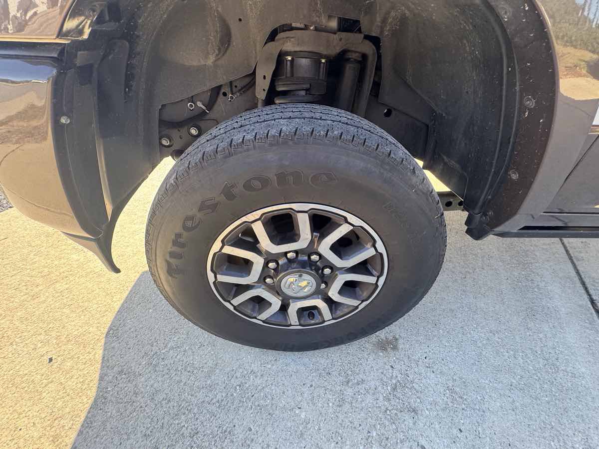 Used 2024 RAM 2500 Limited w/ Safety Group AWD/4WD image 37