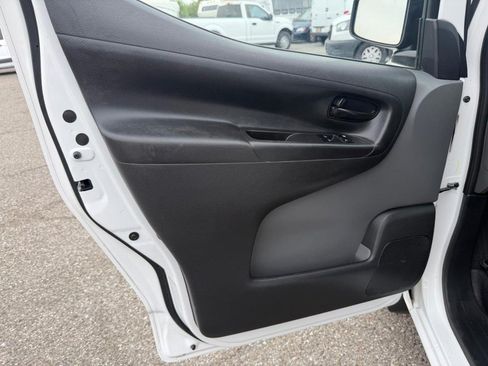 Used 2020 Nissan NV200 S FWD image 23