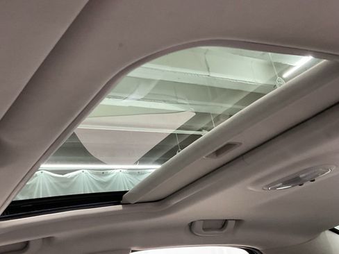 Used 2014 Chevrolet Impala LTZ FWD image 18