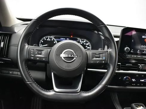 Used 2024 Nissan Pathfinder SV FWD image 20