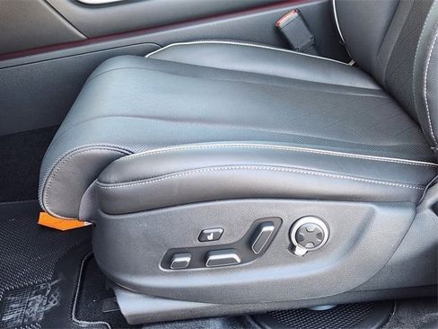 Used 2025 Genesis GV80 2.5T Prestige image 18