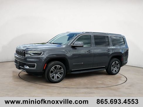 Used 2022 Jeep Wagoneer Series III w/ Flexible Seating Group AWD/4WD image 7
