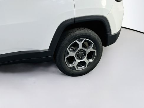 Used 2022 Jeep Compass Trailhawk w/ Trailhawk Elite Group AWD/4WD image 30