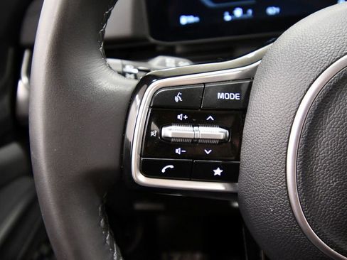 Certified 2026 Kia Carnival SX w/ SX Dark Edition Package FWD image 25