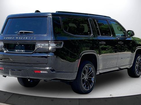 Certified 2024 Jeep Grand Wagoneer L Series II w/ Quick Order Packagew 28T AWD/4WD image 9