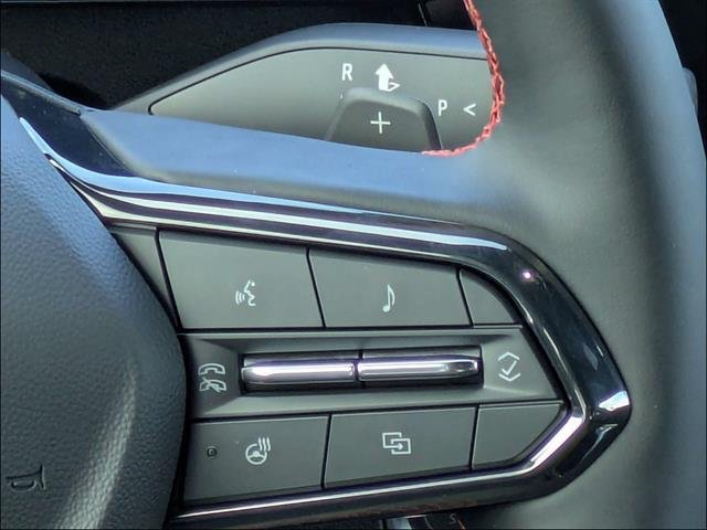 New 2027 Chevrolet Traverse RS w/ LPO, Floor Liner Package FWD image 24