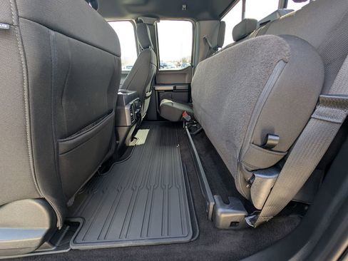 Used 2020 Ford F150 XLT w/ Equipment Group 302A Luxury AWD/4WD image 18