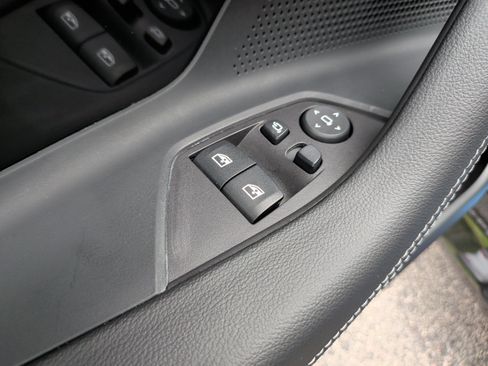 Used 2026 BMW M240i Coupe w/ Premium Package RWD image 30