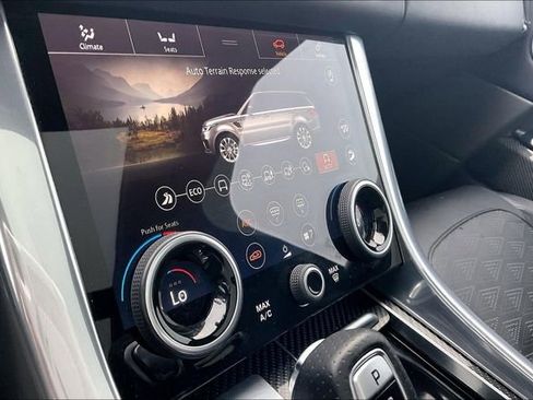 Used 2020 Land Rover Range Rover Sport SVR image 31