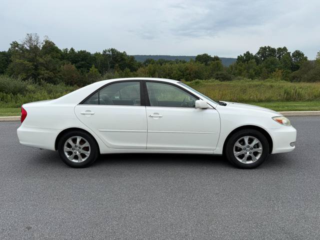 Used 2004 Toyota Camry LE w/ Limited Edition Pkg FWD image 4