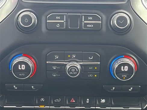 Used 2020 Chevrolet Silverado 1500 LT w/ Texas Edition image 26