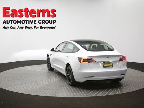 Used 2023 Tesla Model 3 Standard Range image 33