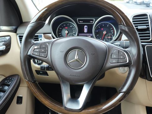 Used 2017 Mercedes-Benz GLE 350 image 21