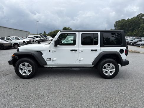 Used 2022 Jeep Wrangler Unlimited Sport AWD/4WD image 4