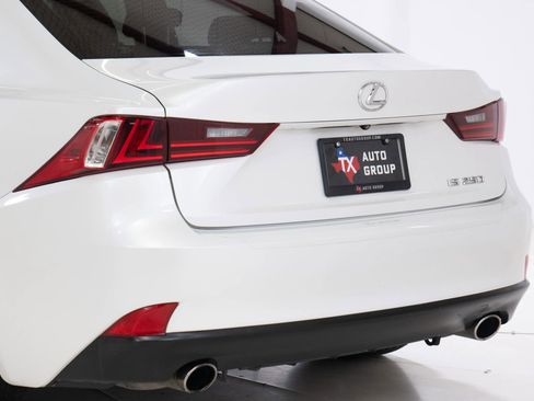 Used 2015 Lexus IS 250 image 16