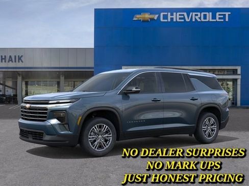New 2026 Chevrolet Traverse LT FWD image 1