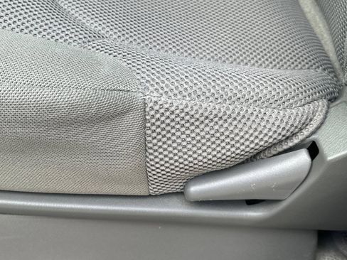 Used 2018 Nissan Frontier SV RWD image 14