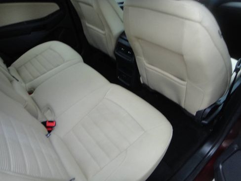 Used 2020 Ford Edge SEL AWD/4WD image 14