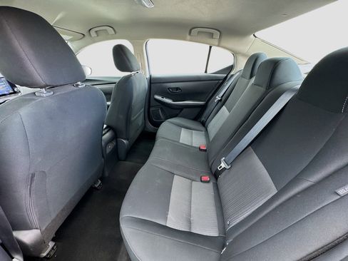 Used 2024 Nissan Sentra SV FWD image 15