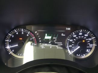 Used 2023 Toyota Highlander LE video 2