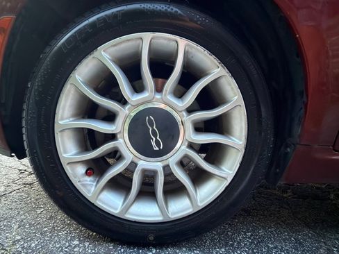 Used 2012 FIAT 500 Lounge w/ Luxury Leather Pkg FWD image 29