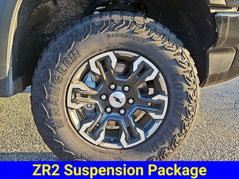 Certified 2024 Chevrolet Silverado 1500 ZR2 w/ Technology Package image 8