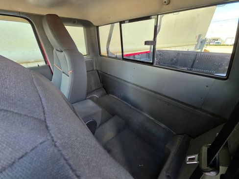 Used 2004 MAZDA B-Series Pickup 2WD Cab Plus B3000 w/ Convenience Pkg image 11