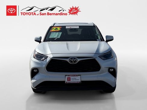 Certified 2023 Toyota Highlander XLE image 8