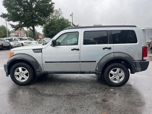 Used 2007 Dodge Nitro SXT image 6
