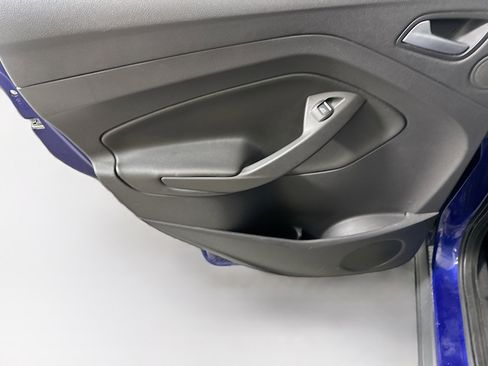Used 2014 Ford Escape Titanium w/ Equipment Group 401A FWD image 25