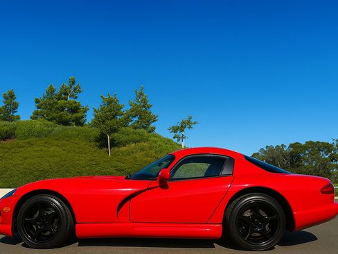 Used 1996 Dodge Viper RT/10 image 6