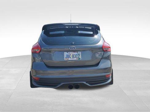 Used 2018 Ford Focus ST FWD image 5