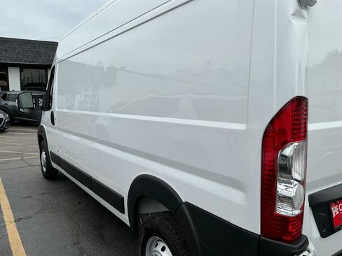Used 2023 RAM ProMaster 2500 FWD image 25