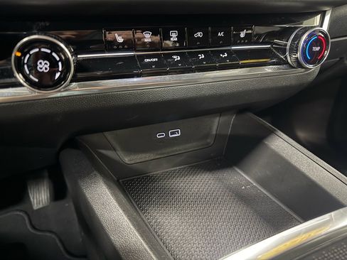 Certified 2025 Chevrolet Equinox LT image 36