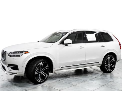 Used 2024 Volvo XC90 B6 Ultimate w/ Protection Package Premier AWD/4WD image 4