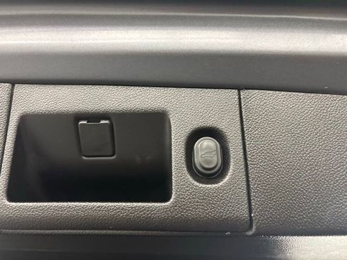 Used 2019 Chevrolet Tahoe LT image 40