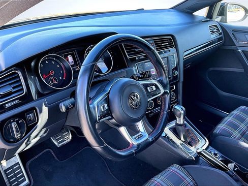 Used 2017 Volkswagen GTI S image 17