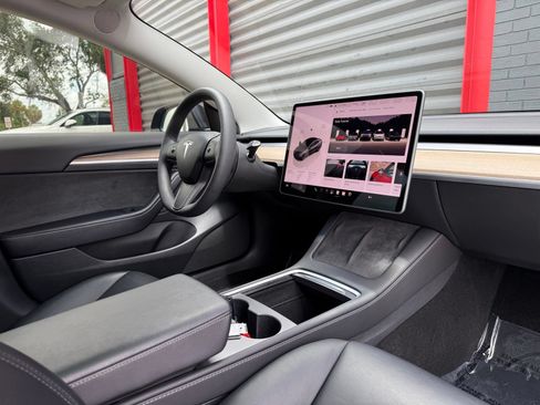 Used 2023 Tesla Model 3 Standard Range RWD image 21