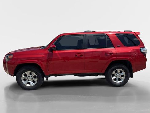 Used 2021 Toyota 4Runner SR5 Premium w/ Moonroof Package AWD/4WD image 3