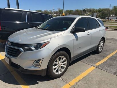 Used 2019 Chevrolet Equinox LS w/ LS Convenience Package