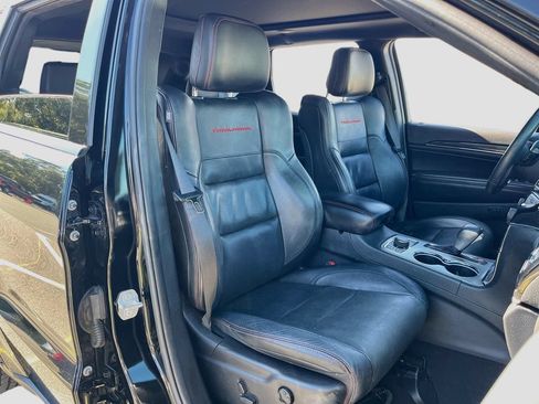 Used 2019 Jeep Grand Cherokee Trailhawk w/ Trailhawk Luxury Group AWD/4WD image 29