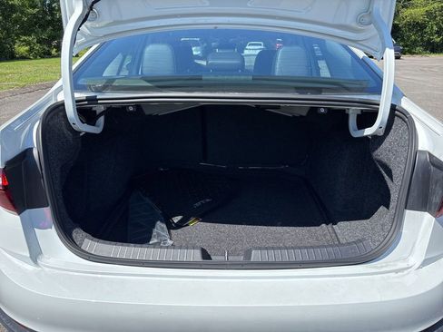 New 2025 Volkswagen Jetta SE image 12