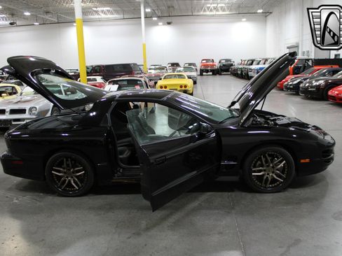 Used 1999 Pontiac Firebird Formula image 17