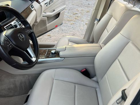 Used 2014 Mercedes-Benz E 350 Sedan image 7