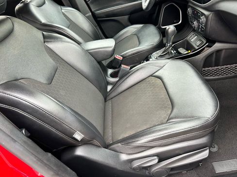 Used 2021 Jeep Compass Latitude w/ Sun and Sound Group FWD image 10