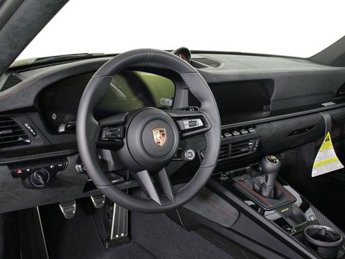 New 2026 Porsche 911 GT3 image 4