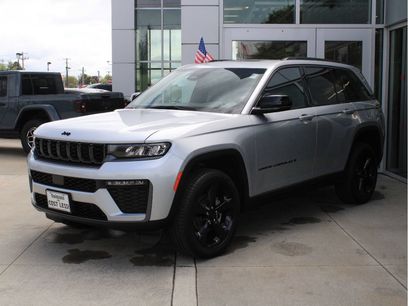 New 2026 Jeep Grand Cherokee Limited w/ Limited Altitude Package