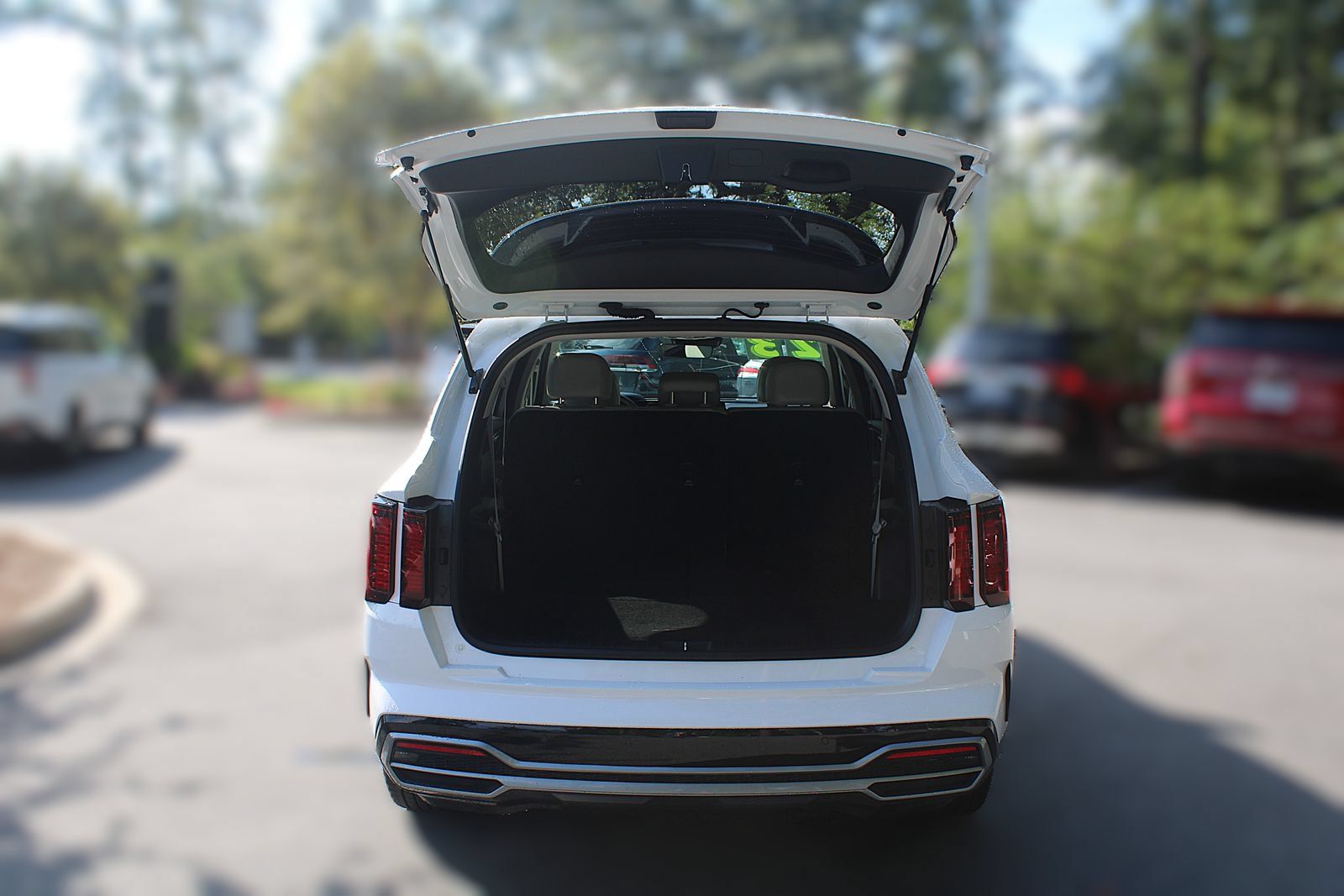 Certified 2023 Kia Sorento S w/ Panoramic Sunroof Package FWD image 9
