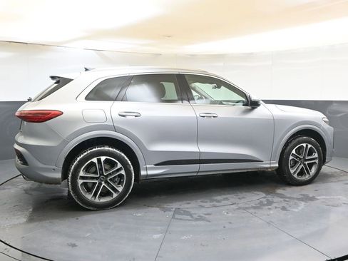 Certified 2025 Audi Q5 Premium Plus w/ Premium Plus image 6